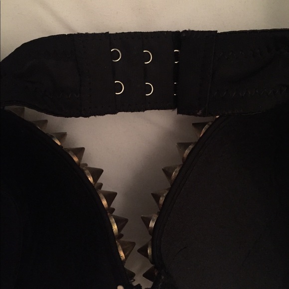 Gold and Black Spiked Bra - Picture 4 of 5